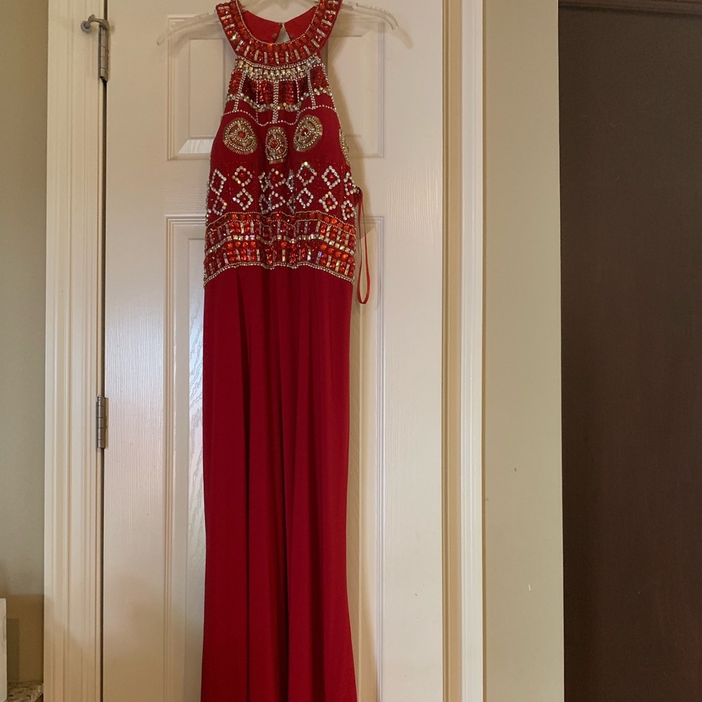 Red prom dress